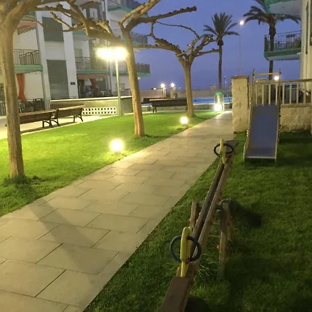 50m From The With Pool * Cunit
